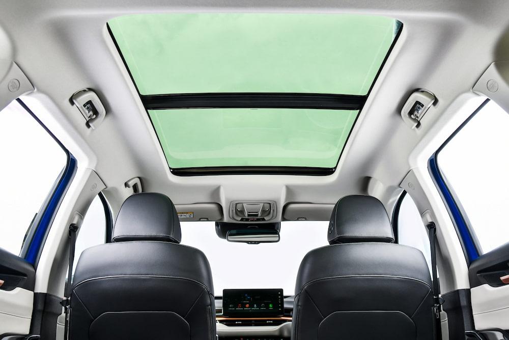 Haval H6 interior-roof